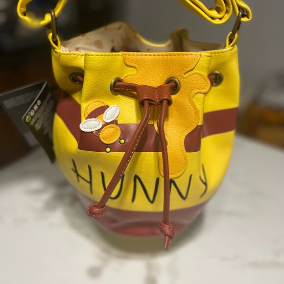 🍯 NWT Loungefly Winnie the Pooh Honey Pot Drawstring Crossbody Purse - Picture 8 of 8